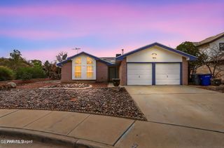 905 MARK WALLACE Lane, El Paso, TX 79912