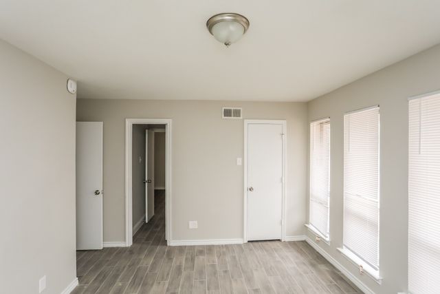 2804 Quail Ridge Drive D, Carrollton, TX 75006