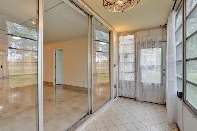 8301 Sands Point Boulevard S102, Tamarac, FL 33321