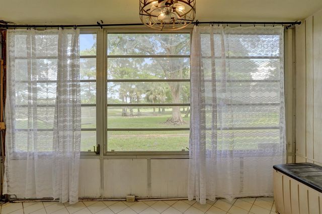 8301 Sands Point Boulevard S102, Tamarac, FL 33321