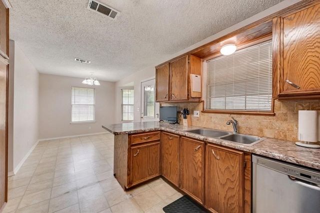 314 Fairfield Street, Gainesville, TX 76240