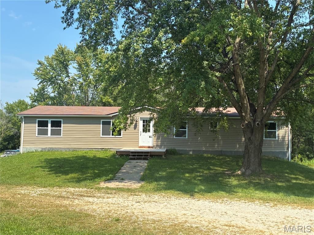 126 Highland Drive, Troy, MO 63379