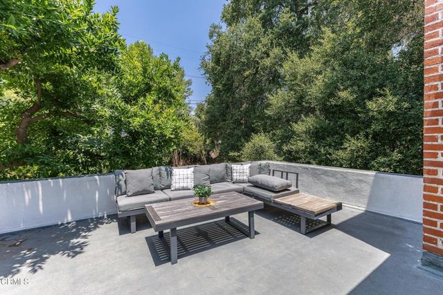 2421 Ridgeway Road, San Marino, CA 91108