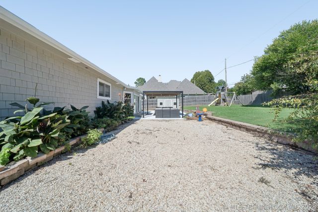 1909 E 35th Place, Tulsa, OK 74105