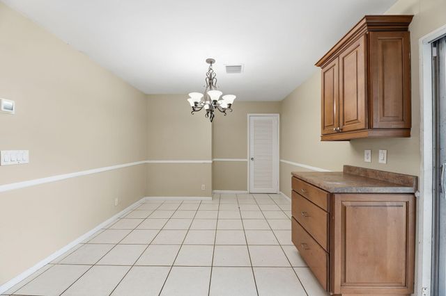 625 Riverside Drive, Palm Beach Gardens, FL 33410