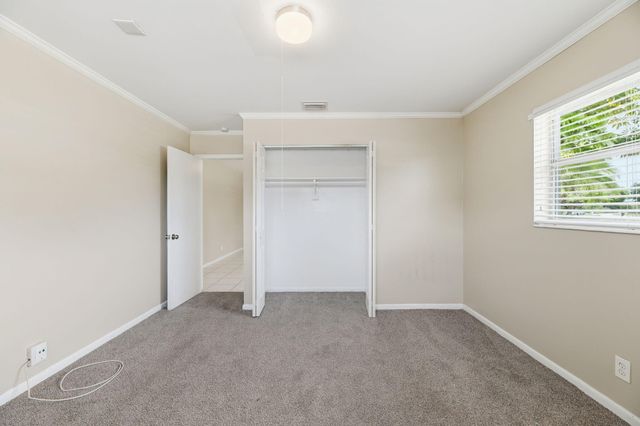 625 Riverside Drive, Palm Beach Gardens, FL 33410