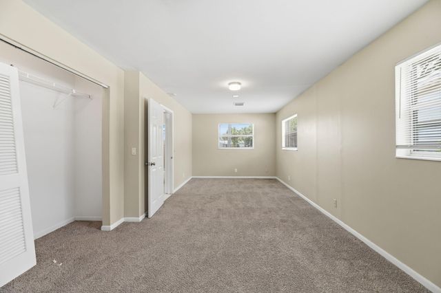 625 Riverside Drive, Palm Beach Gardens, FL 33410