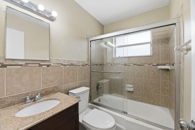 625 Riverside Drive, Palm Beach Gardens, FL 33410