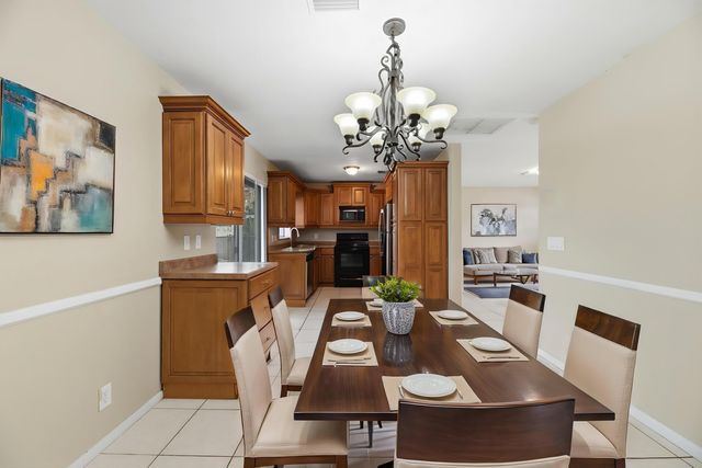 625 Riverside Drive, Palm Beach Gardens, FL 33410