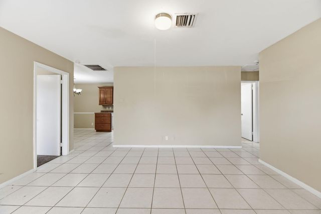 625 Riverside Drive, Palm Beach Gardens, FL 33410