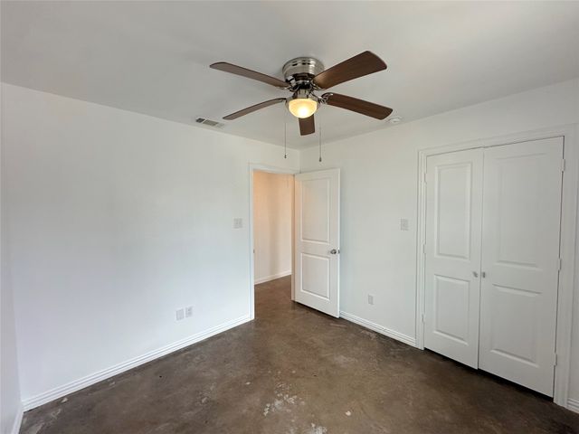 108 W Adams Street, Itasca, TX 76055