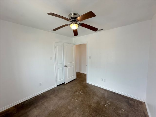 108 W Adams Street, Itasca, TX 76055