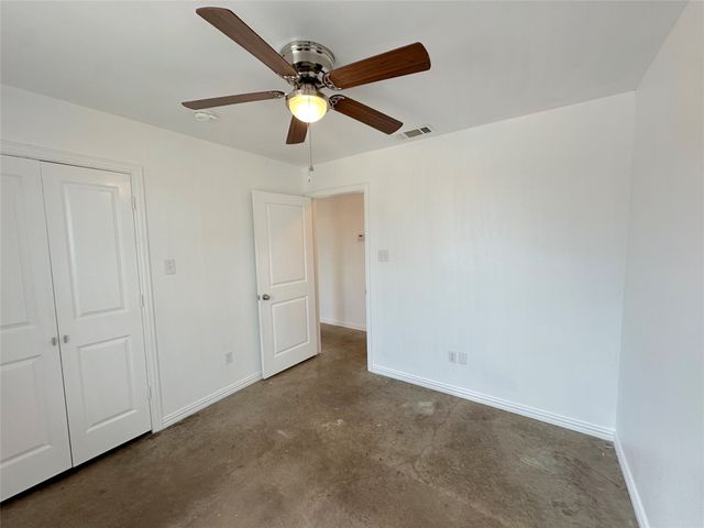 108 W Adams Street, Itasca, TX 76055