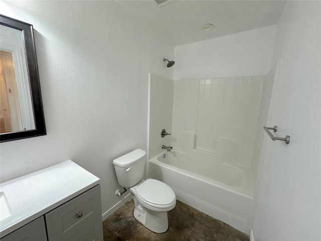 108 W Adams Street, Itasca, TX 76055