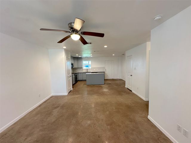 108 W Adams Street, Itasca, TX 76055