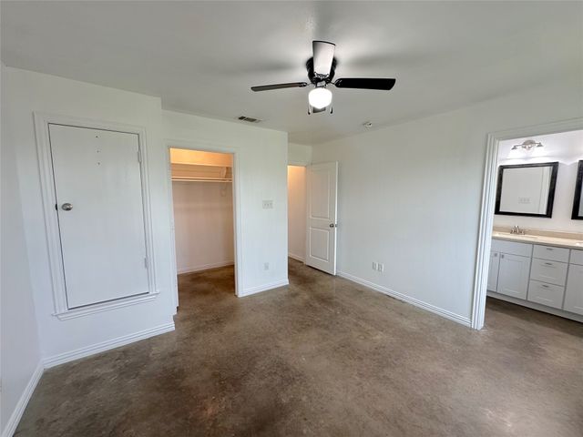 108 W Adams Street, Itasca, TX 76055