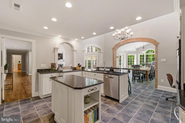 13822 LAKESIDE DR, Clarksville, MD 21029