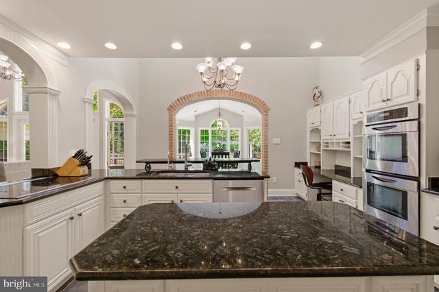 13822 LAKESIDE DR, Clarksville, MD 21029