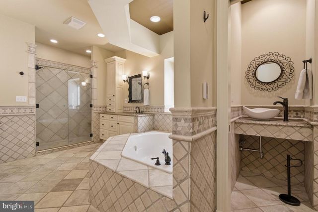 13822 LAKESIDE DR, Clarksville, MD 21029