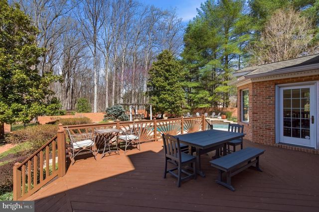 13822 LAKESIDE DR, Clarksville, MD 21029