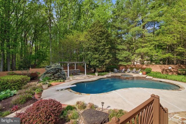 13822 LAKESIDE DR, Clarksville, MD 21029