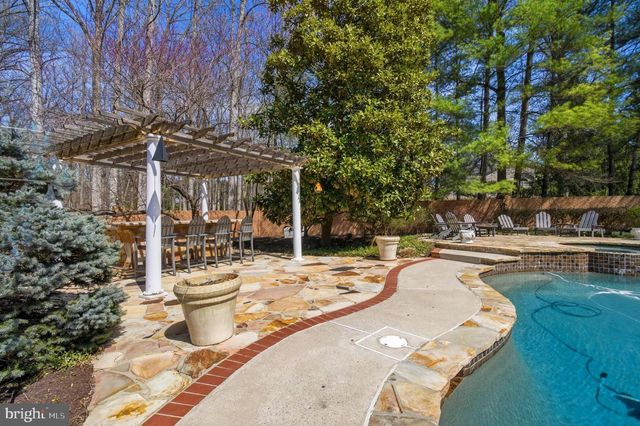 13822 LAKESIDE DR, Clarksville, MD 21029