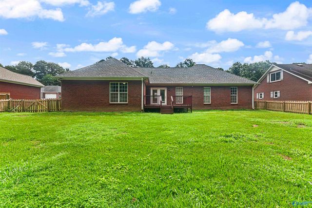 907 Bellemeade Street SW, Hartselle, AL 35640