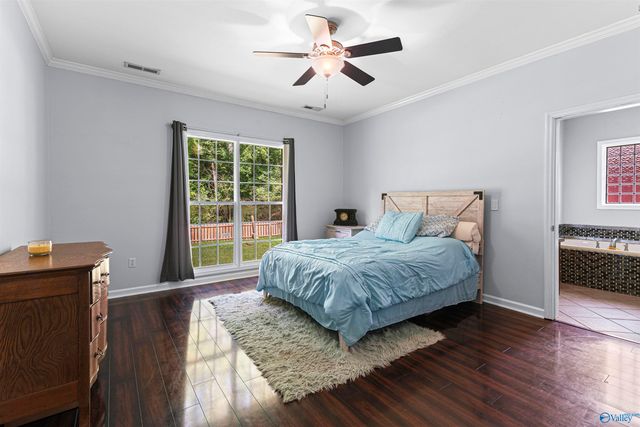 907 Bellemeade Street SW, Hartselle, AL 35640