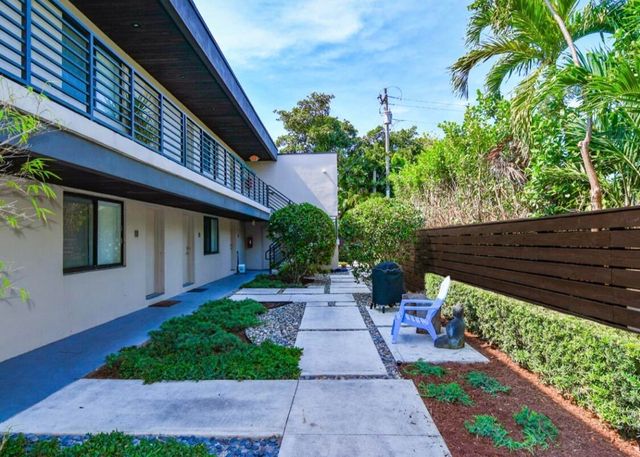 1273 NE 38th Street 3, Oakland Park, FL 33334