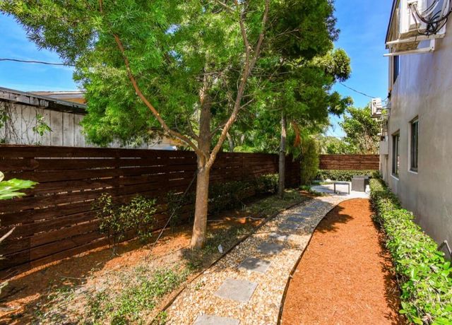 1273 NE 38th Street 3, Oakland Park, FL 33334