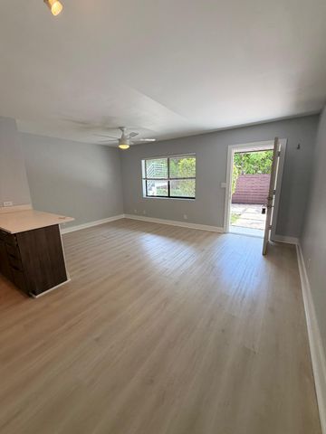 1273 NE 38th Street 3, Oakland Park, FL 33334
