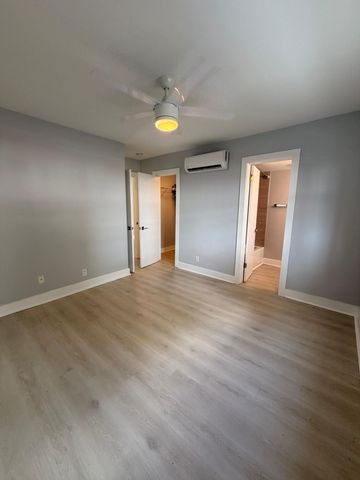 1273 NE 38th Street 3, Oakland Park, FL 33334