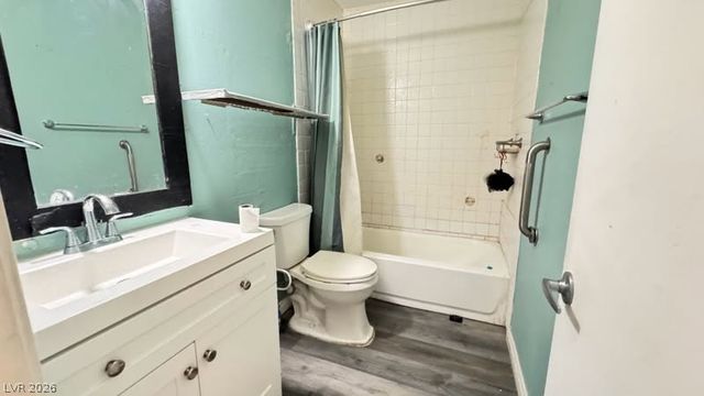 3811 daisy 35, Las Vegas, NV 89119