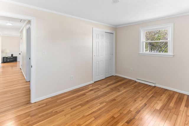 15 Phillip Dr, Bellingham, MA 02019