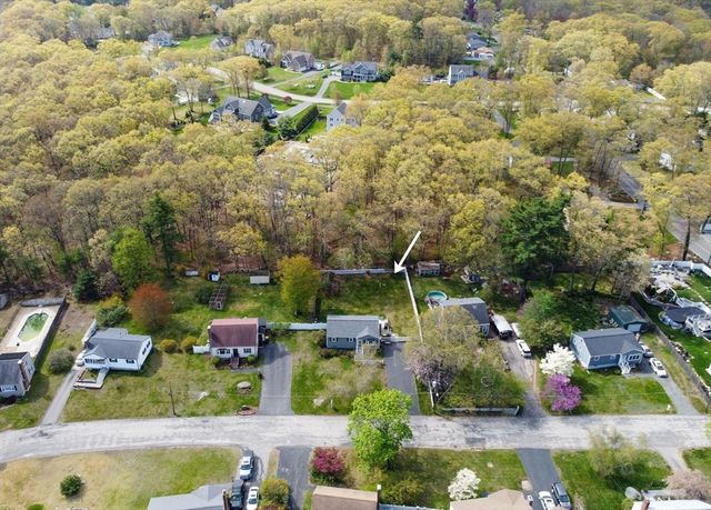 15 Phillip Dr, Bellingham, MA 02019