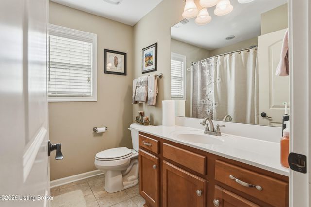 166 Grand Central Dr, Simpsonville, KY 40067