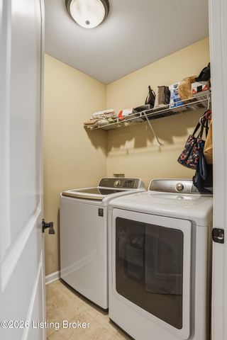 166 Grand Central Dr, Simpsonville, KY 40067