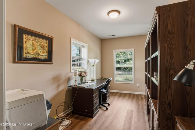 166 Grand Central Dr, Simpsonville, KY 40067