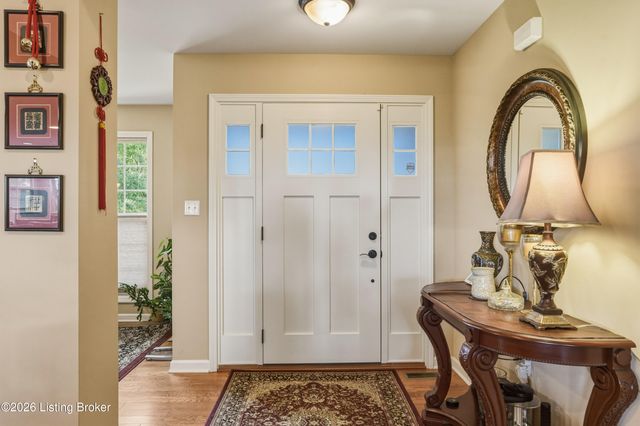 166 Grand Central Dr, Simpsonville, KY 40067