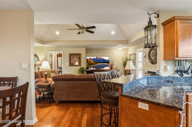 166 Grand Central Dr, Simpsonville, KY 40067