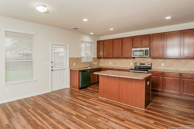 11910 FIELDCREST RUN, San Antonio, TX 78254