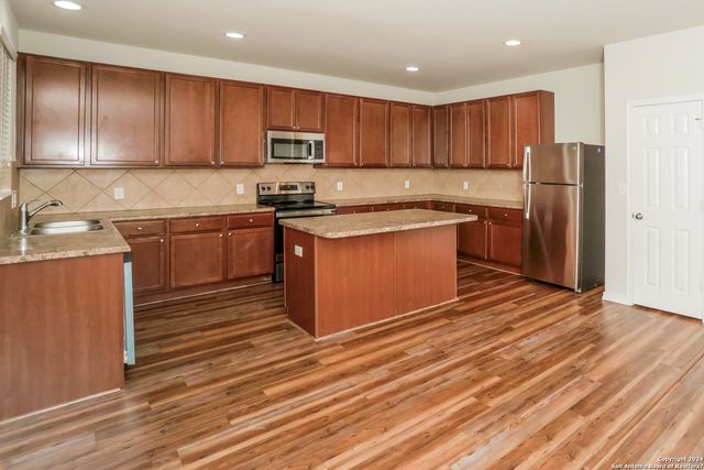 11910 FIELDCREST RUN, San Antonio, TX 78254