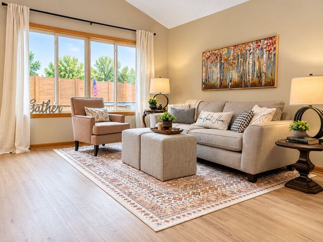 5 Elm Street, Lino Lakes, MN 55014