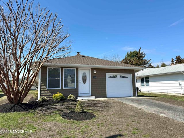 339 Curacao Street, Toms River, NJ 08757
