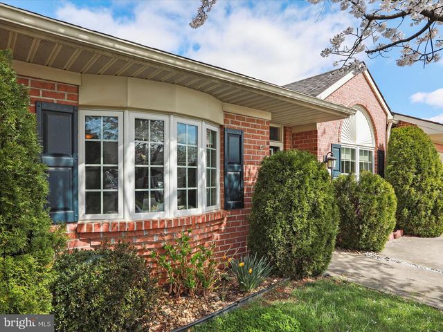 69 SUNBROOK LANE # 11, Hagerstown, MD 21742