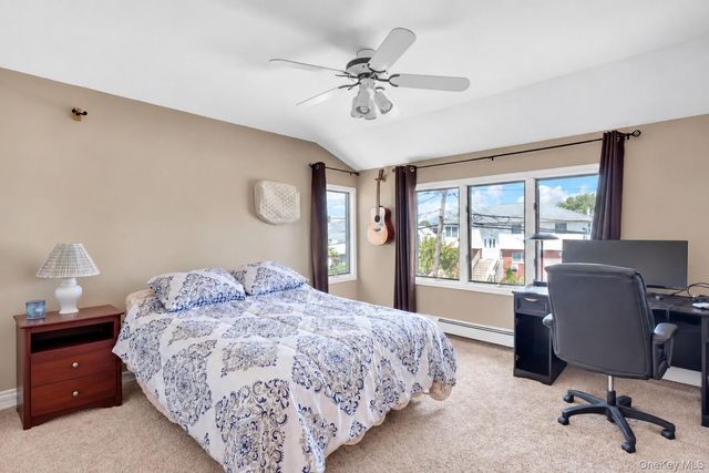 12 Jetmore Place, Massapequa, NY 11758
