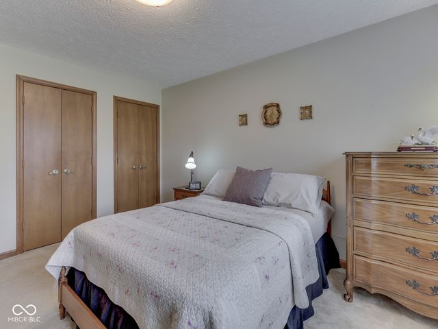 6407 Friendship Circle 15, Indianapolis, IN 46268