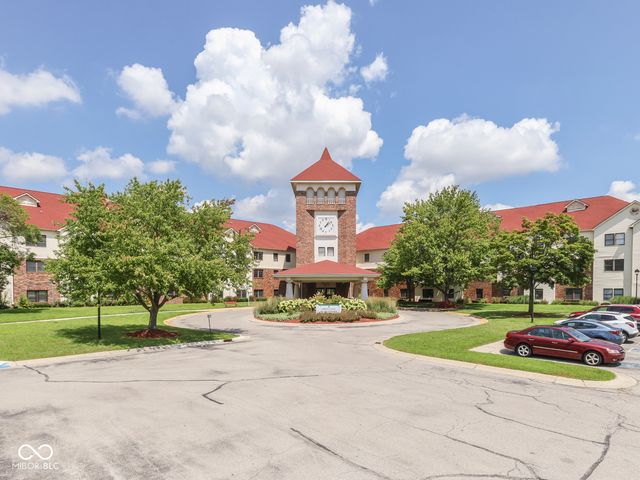 6407 Friendship Circle 15, Indianapolis, IN 46268
