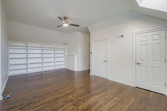 1161 Gavin Court, Lake Forest, IL 60045