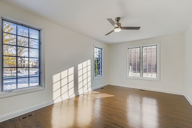 1161 Gavin Court, Lake Forest, IL 60045